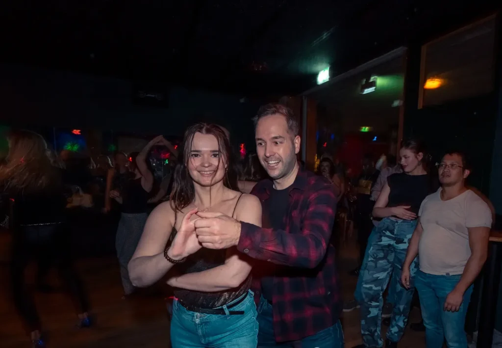 Dansles bachata